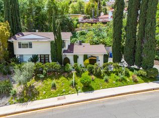 24526 Calvert St, Woodland Hills, CA 91367
