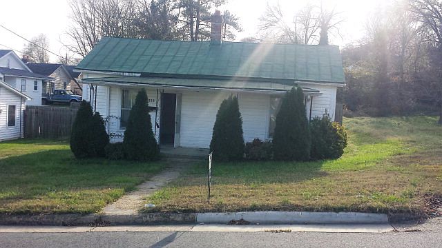 1st image of 336 Halifax St