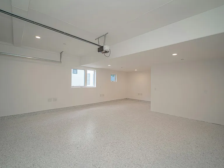 2115 Holly Dr #2115 — Photo 9