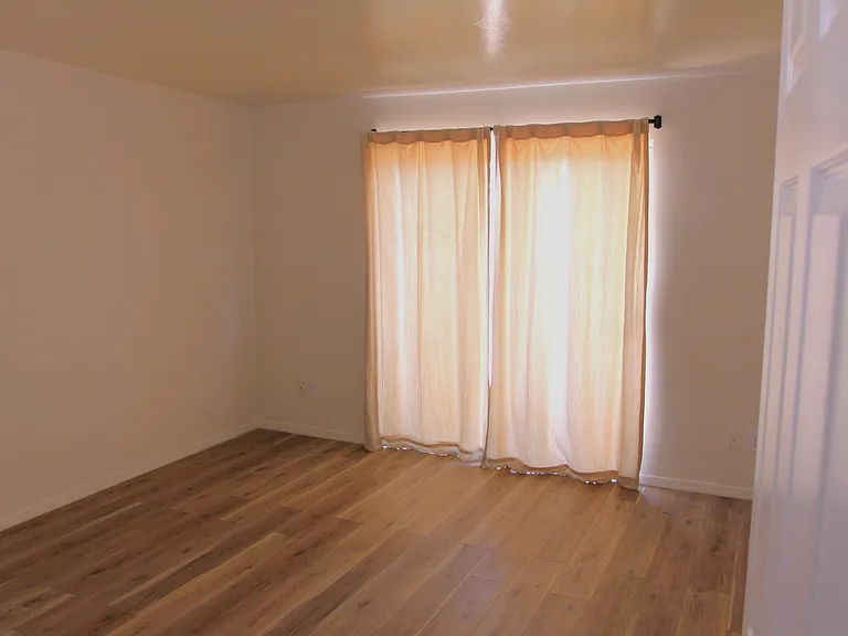 4340 E Lee St — Photo 14