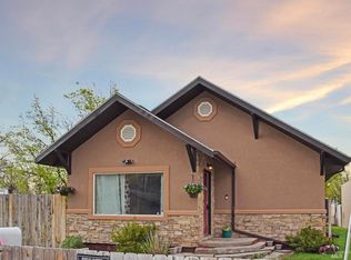 324 1st St, Rupert, ID 83350