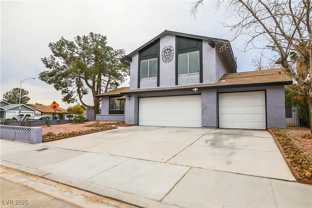 4 bed, 3.5 bath, 2005 sqft, $4,100 — Photo 1