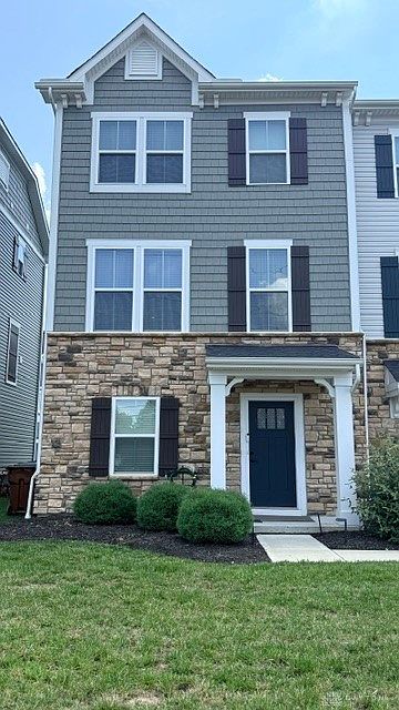 1st image of 5 Wentworth Ln