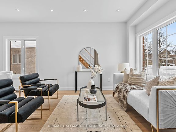 5th image of 110 Glendower Cres