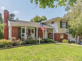 7204 Washington Ave, Windsor Heights, IA 50324