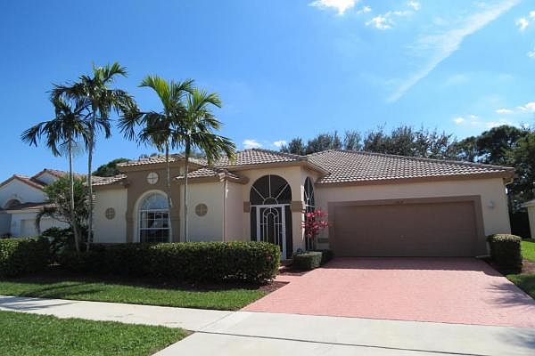 Home For Sale In Majestic Isles