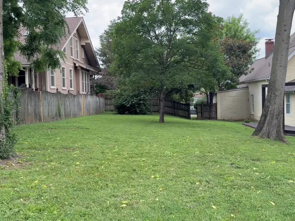 1005B Caruthers Ave, Nashville, TN 37204