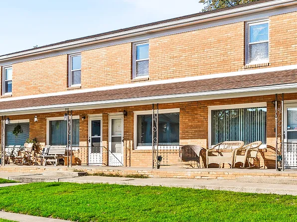 2110 Todd Dr APT 3, Bloomington, IL 61704
