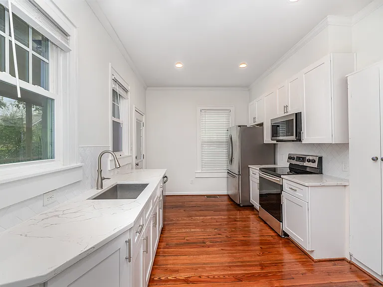 2110 Dartmouth Pl — Photo 12