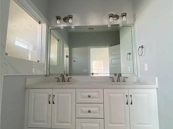 4th image of 3312 Las Vistas Ln