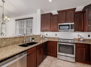 2127 E Huntington Dr, Phoenix, AZ 85040