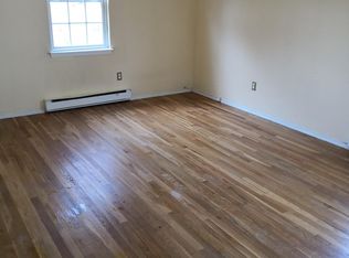 168 Highview Ave APT D, Stamford, CT 06907