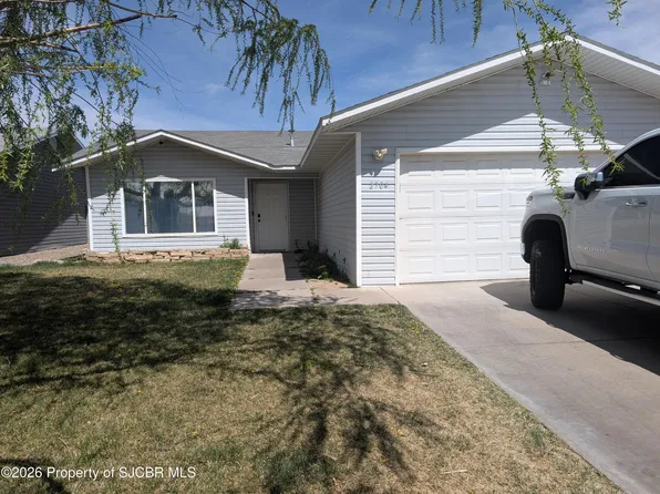 2704 La Habra St, Farmington, NM 87401