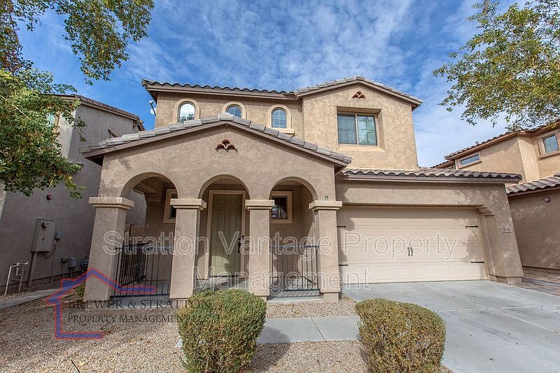 1st image of 3242 E Virgil Dr