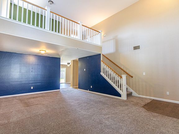 4th image of 2601 E Parkview Ave
