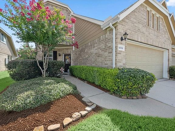 3rd image of 18718 Cypress Loch Dr