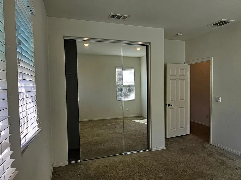 24535 Acadia Dr — Photo 7