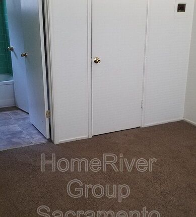 5th image of 3224 X St APT 1
