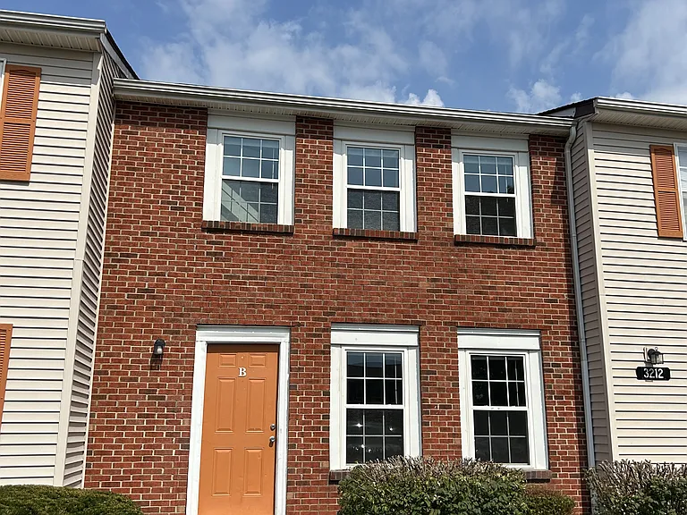 3212 Silvercreek Ave #B — Photo 1