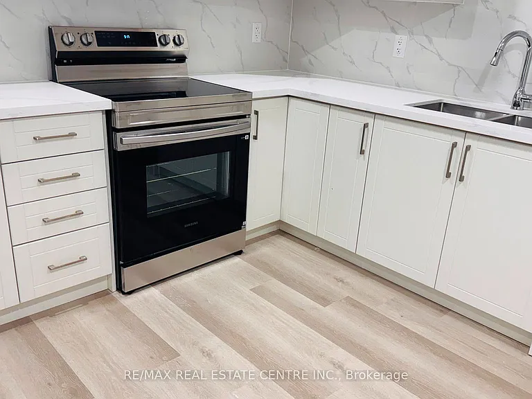 12 Rolling Acres Dr #BASEMENT — Photo 2