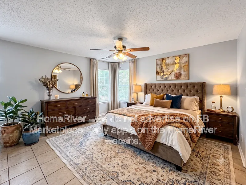 3 bed, 2.0 bath, 1264 sqft, $1,715 — Photo 3