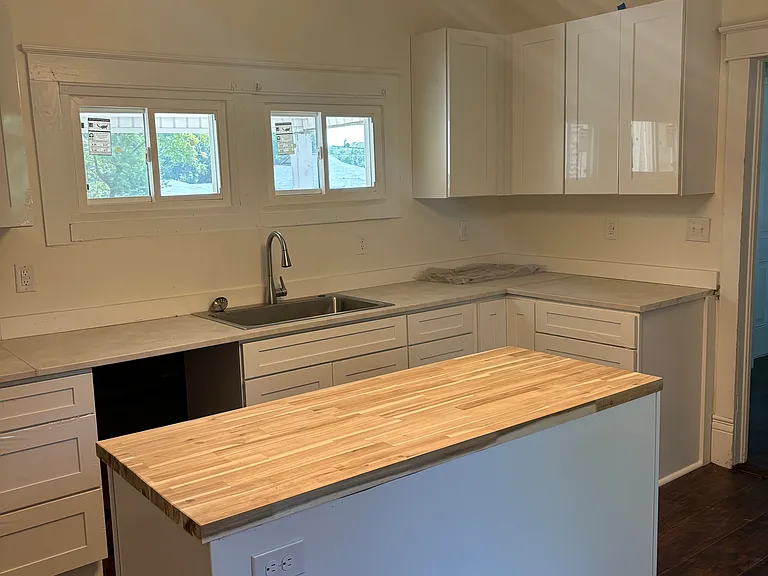 203 N Grove St #4 — Photo 6