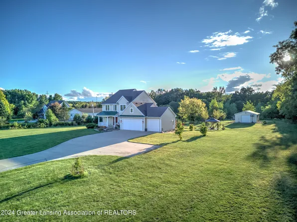 7663 Williams Rd, Lansing, MI 48911