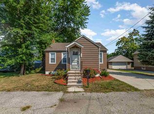 205 Deary St, Essexville, MI