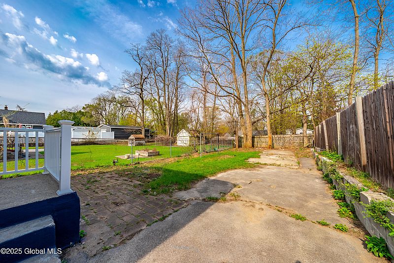 3rd image of 312 Twelfth Street
