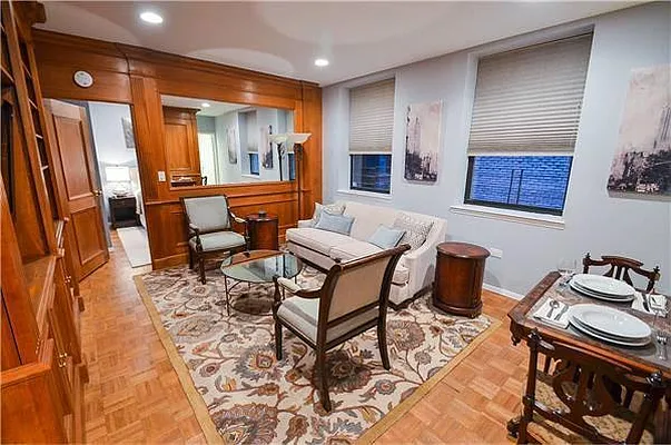 Rented by Global Realty Opportunities | media 29