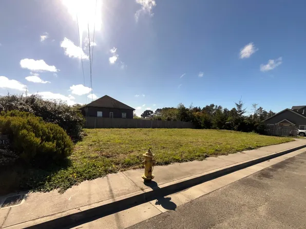 1020 Sea Ave, Eureka, CA 95503