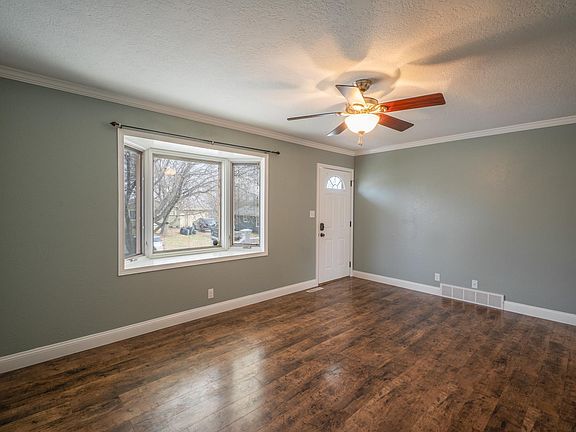 5th image of 4621 Fillmore St