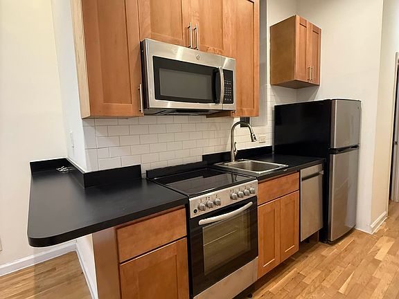 3rd image of 519 E 83rd St APT 1E