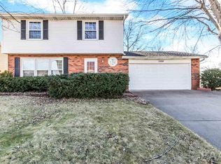 1524 W Kingsway Dr, Peoria, IL 61614