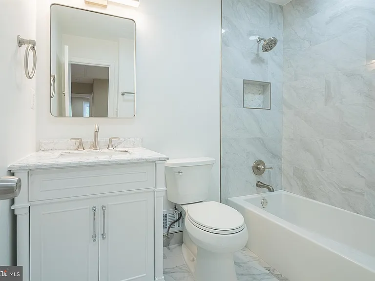 5844 Banning Pl — Photo 25