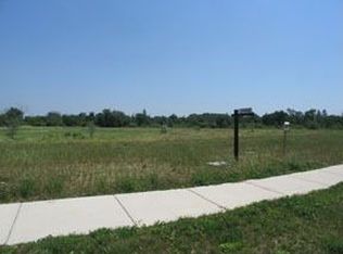 102 Vista Del Parco Dr, Sullivan, WI 53178