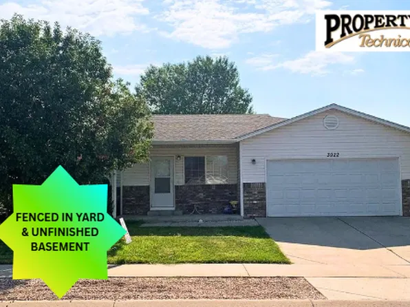 3922 Dove Ln, Evans, CO 80620