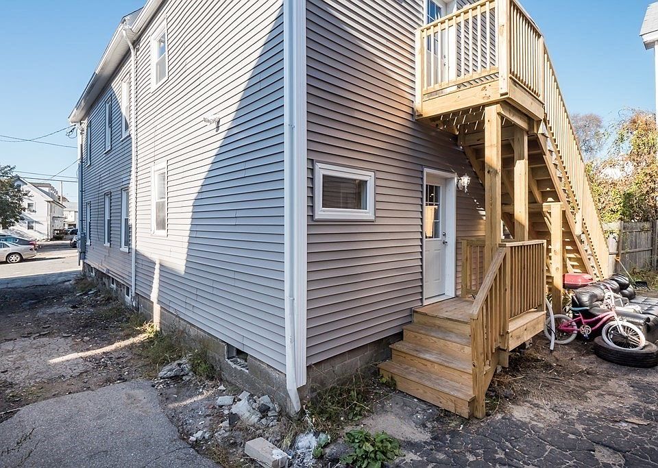 37 Albion St Lowell, MA, 01850 Apartments for Rent Zillow