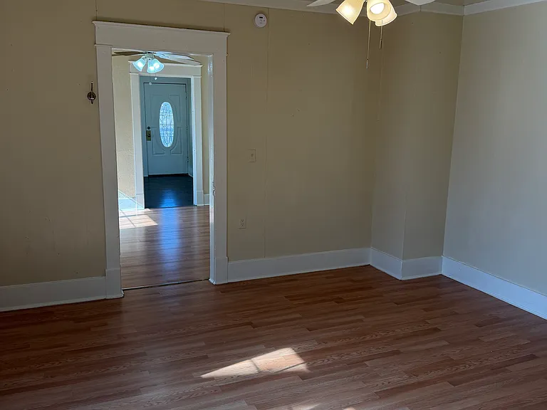 1209 W 11th St #D — Photo 11