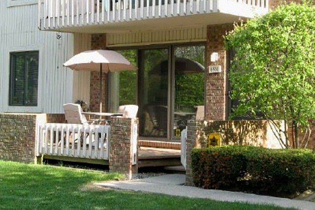6531 Maple Lakes Ct w/ private deck
