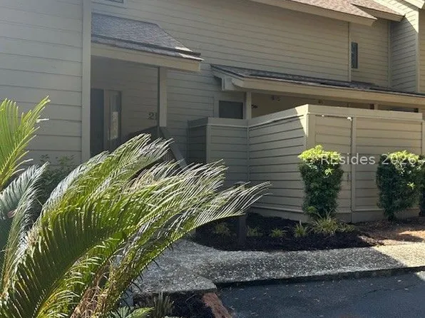 25 Carnoustie Rd APT 25, Hilton Head Island, SC 29928
