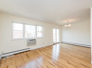 23-35 33rd St #3B, Astoria, NY 11105