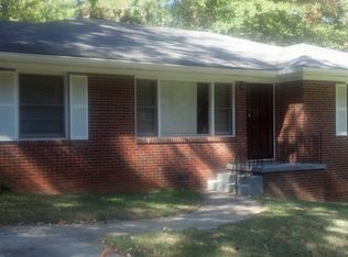 2275 Delowe Dr, East Pt, GA