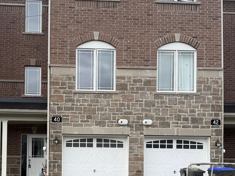 40 Milson Cres