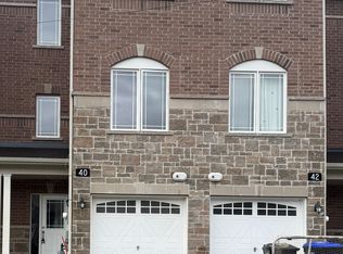 40 Milson Cres, Angus - Borden Cfb-bfc, ON L3W0C9