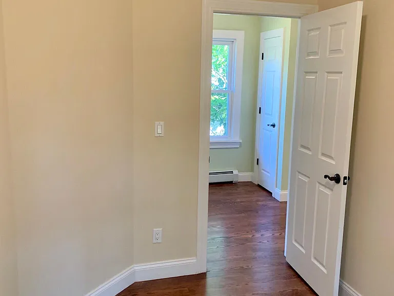 250 Oakland Ave — Photo 8