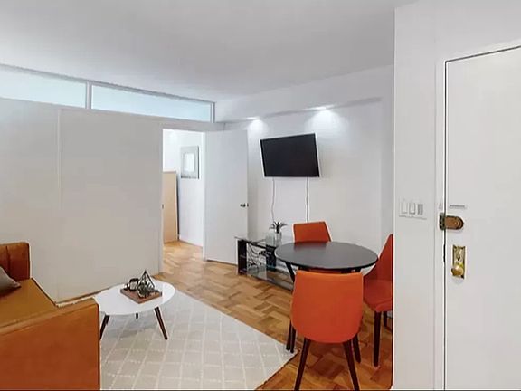 3rd image of 210 E 47th St APT 3J