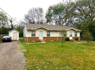 8057 Westfield Dr, Murfreesboro, TN 37129