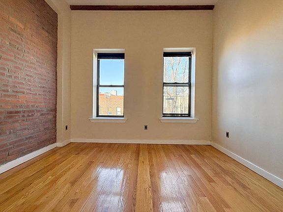5th image of 407 Suydam St APT 3L