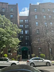 Rented by CENTURY 21 Sunny Gardens Realty, Inc.